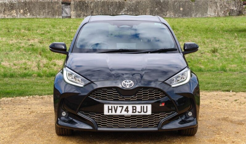 Used Toyota Yaris 1.5 VVT-h GR SPORT E-CVT Euro 6 (s/s) 5dr full