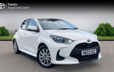 Used Toyota Yaris 1.5 VVT-h Icon E-CVT Euro 6 (s/s) 5dr