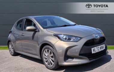 Used Toyota Yaris 1.5 VVT-h Icon E-CVT Euro 6 (s/s) 5dr