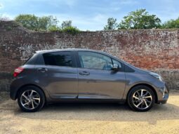 Used Toyota Yaris 1.5 VVT-i Y20 Bi-tone Euro 6 5dr full