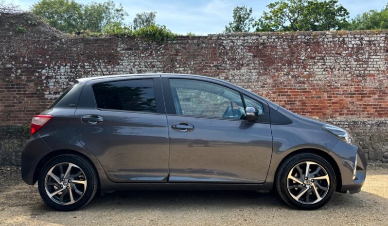 Used Toyota Yaris 1.5 VVT-i Y20 Bi-tone Euro 6 5dr full