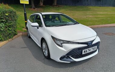 Used Toyota Corolla 1.8 VVT-h Icon Touring Sports CVT Euro 6 (s/s) 5dr