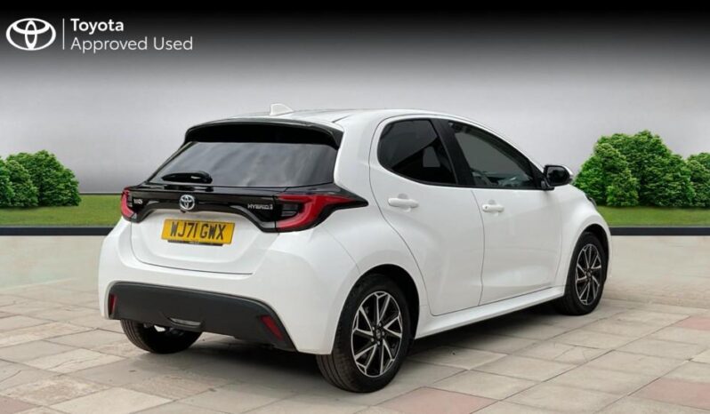 Used Toyota Yaris 1.5 VVT-h Design E-CVT Euro 6 (s/s) 5dr full