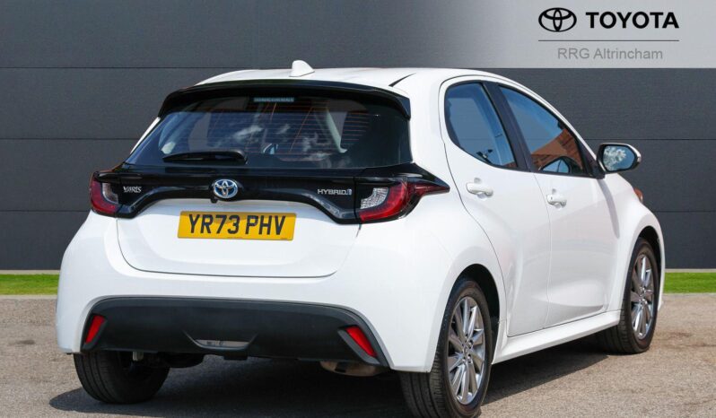 Used Toyota Yaris 1.5 VVT-h Icon E-CVT Euro 6 (s/s) 5dr full