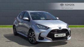 Used Toyota Yaris 1.5 VVT-h Design E-CVT Euro 6 (s/s) 5dr