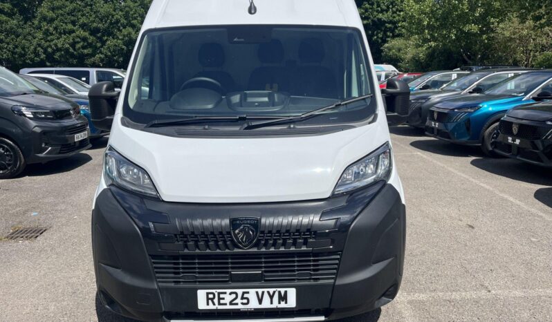 Used Peugeot Boxer 2.2 BlueHDi 335 Professional Manual L3 Medium Roof Euro 6 (s/s) 5dr full