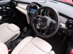 Used MINI HATCHBACK 1.5 Cooper Exclusive Steptronic Euro 6 (s/s) 5dr full