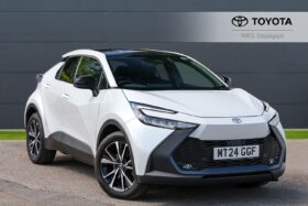 Used Toyota C-HR 2.0 VVT-h 13.6 kWh Design CVT Euro 6 (s/s) 5dr