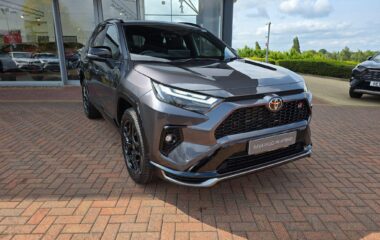 Used Toyota RAV4 2.5 VVT-h 18.1 kWh GR SPORT CVT 4WD Euro 6 (s/s) 5dr