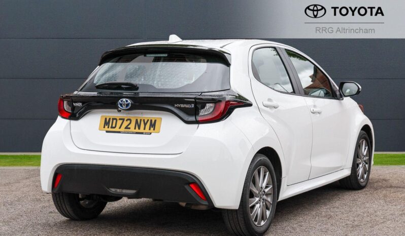 Used Toyota Yaris 1.5 VVT-h Icon E-CVT Euro 6 (s/s) 5dr full