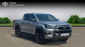 Used Toyota Hi-Lux 2.8 D-4D Invincible X Auto 4WD Euro 6 (s/s) 4dr