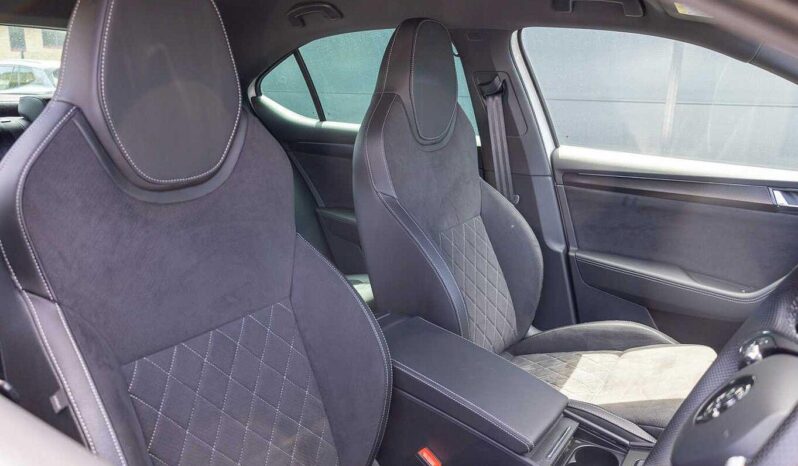 Used Skoda SUPERB 2.0 TSI (190ps) SportLine Plus DSG Hatch full