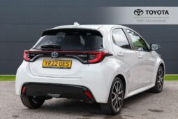 Used Toyota Yaris 1.5 VVT-h Dynamic E-CVT Euro 6 (s/s) 5dr full