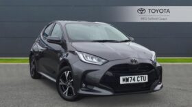 Used Toyota Yaris 1.5 VVT-h Design E-CVT Euro 6 (s/s) 5dr