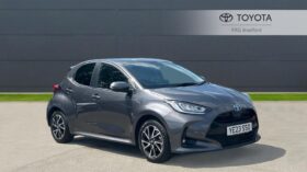 Used Toyota Yaris 1.5 VVT-h Design E-CVT Euro 6 (s/s) 5dr