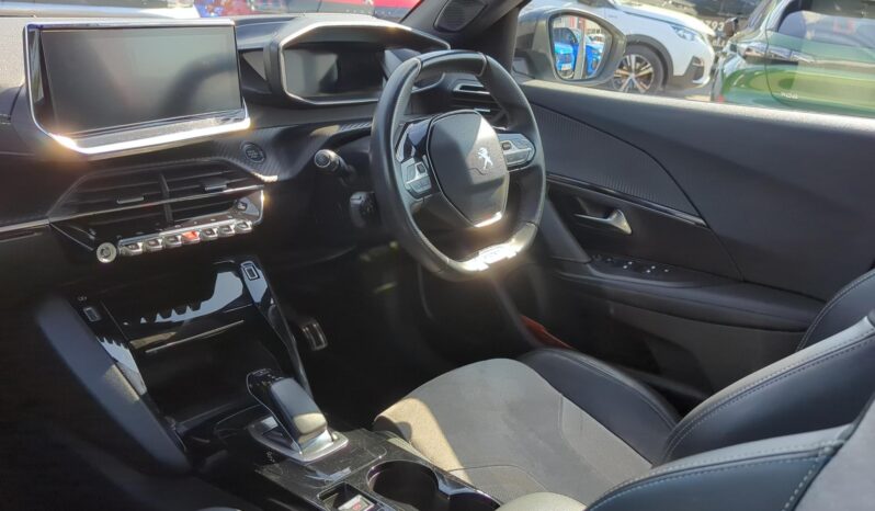 Used Peugeot 2008 50kWh GT Premium Auto 5dr full