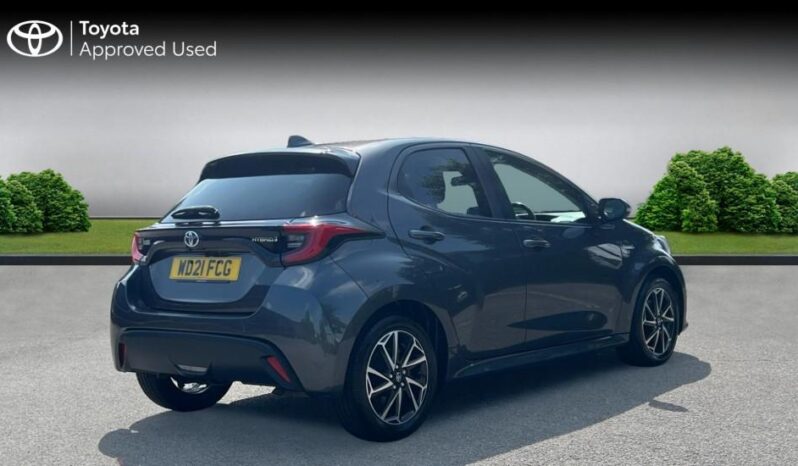Used Toyota Yaris 1.5 VVT-h Design E-CVT Euro 6 (s/s) 5dr full