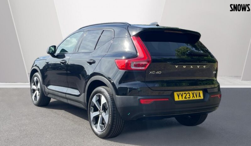 Used Volvo XC40 Ultimate, B4 mild hybrid, Petrol, Dark full