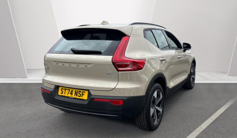 Used Volvo XC40 Plus, B4 Mild hybrid, Petrol, Dark full
