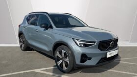 Used Volvo XC40 Recharge Ultimate, T5 plug-in hybrid, Electric/Petrol, Dark