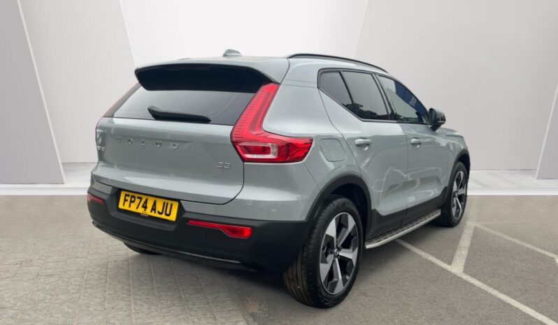Used Volvo XC40 Plus, B3 Mild hybrid, Petrol, Dark full
