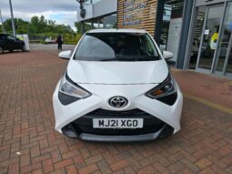 Used Toyota AYGO 1.0 VVT-i x-play Euro 6 (s/s) 5dr full