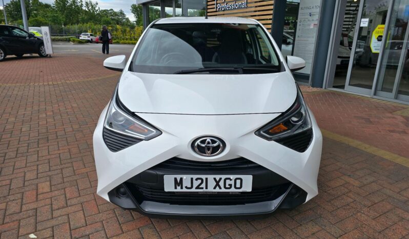 Used Toyota AYGO 1.0 VVT-i x-play Euro 6 (s/s) 5dr full
