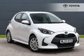Used Toyota Yaris 1.5 VVT-h Icon E-CVT Euro 6 (s/s) 5dr