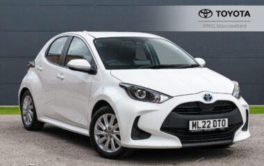 Used Toyota Yaris 1.5 VVT-h Icon E-CVT Euro 6 (s/s) 5dr