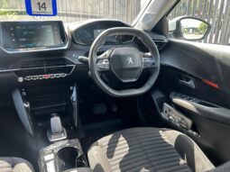 Used Peugeot 208 50kWh Allure Auto 5dr full