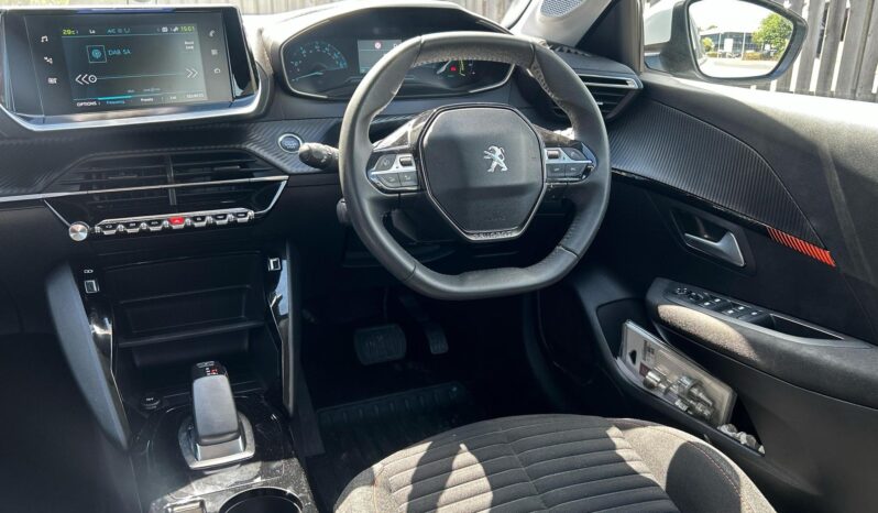 Used Peugeot 208 50kWh Allure Auto 5dr full