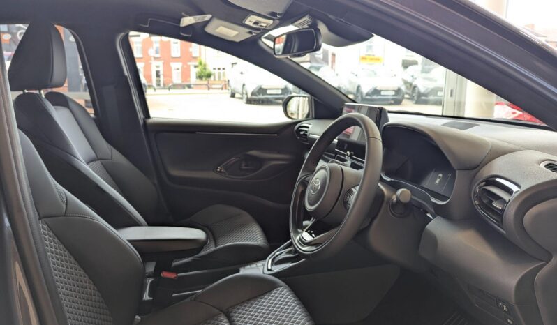 Used Toyota Yaris 1.5 VVT-h Excel E-CVT Euro 6 (s/s) 5dr full