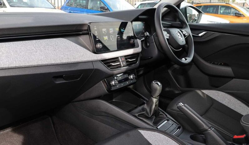 Used Skoda SCALA 5-Dr 1.0 TSI (95ps) SE full