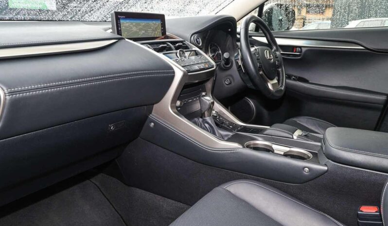Used Lexus NX 2.5 4WD Premium (Premium Pack) full