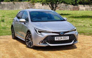 Used Toyota Corolla 1.8 VVT-h Design CVT Euro 6 (s/s) 5dr