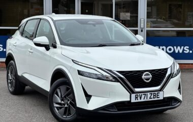 Used Nissan Qashqai 1.3 DIG-T MHEV Acenta Premium Euro 6 (s/s) 5dr