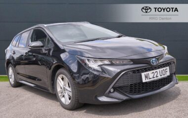 Used Toyota Corolla 1.8 VVT-h Icon Tech Touring Sports CVT Euro 6 (s/s) 5dr