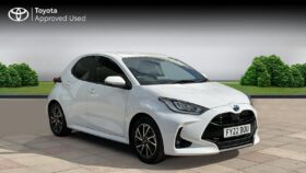 Used Toyota Yaris 1.5 VVT-h Design E-CVT Euro 6 (s/s) 5dr