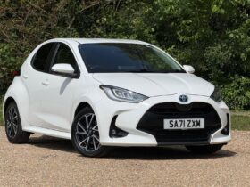 Used Toyota Yaris 1.5 VVT-h Design E-CVT Euro 6 (s/s) 5dr