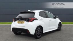 Used Toyota Yaris 1.5 VVT-h Design E-CVT Euro 6 (s/s) 5dr full