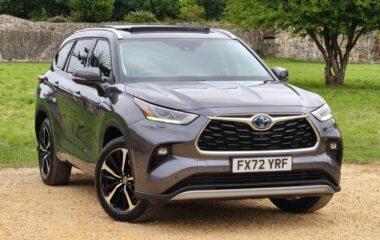Used Toyota Highlander 2.5 VVT-h Excel CVT 4WD Euro 6 (s/s) 5dr