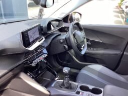 Used Peugeot 2008 1.2 PureTech Allure SUV 5dr Petrol Manual Euro 6 (s/s) (100 ps) full