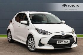 Used Toyota Yaris 1.5 VVT-h Icon E-CVT Euro 6 (s/s) 5dr