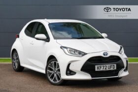 Used Toyota Yaris 1.5 VVT-h Design E-CVT Euro 6 (s/s) 5dr
