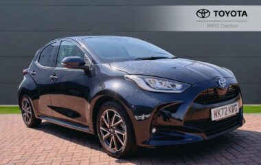 Used Toyota Yaris 1.5 VVT-h Design E-CVT Euro 6 (s/s) 5dr