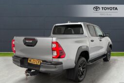 Used Toyota Hilux 2.8 D-4D Invincible X Auto 4WD Euro 6 (s/s) 4dr full