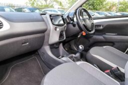 Used Toyota AYGO 1.0 VVT-i x-trend 5-Dr full