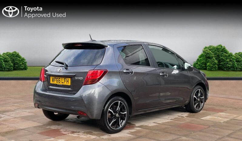Used Toyota Yaris 1.33 Dual VVT-i Design Euro 6 5dr full