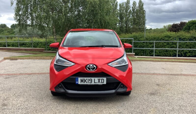 Used Toyota AYGO 1.0 VVT-i x-play Euro 6 5dr full