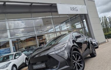 Used Toyota C-HR 2.0 VVT-h 13.6 kWh Design CVT Euro 6 (s/s) 5dr